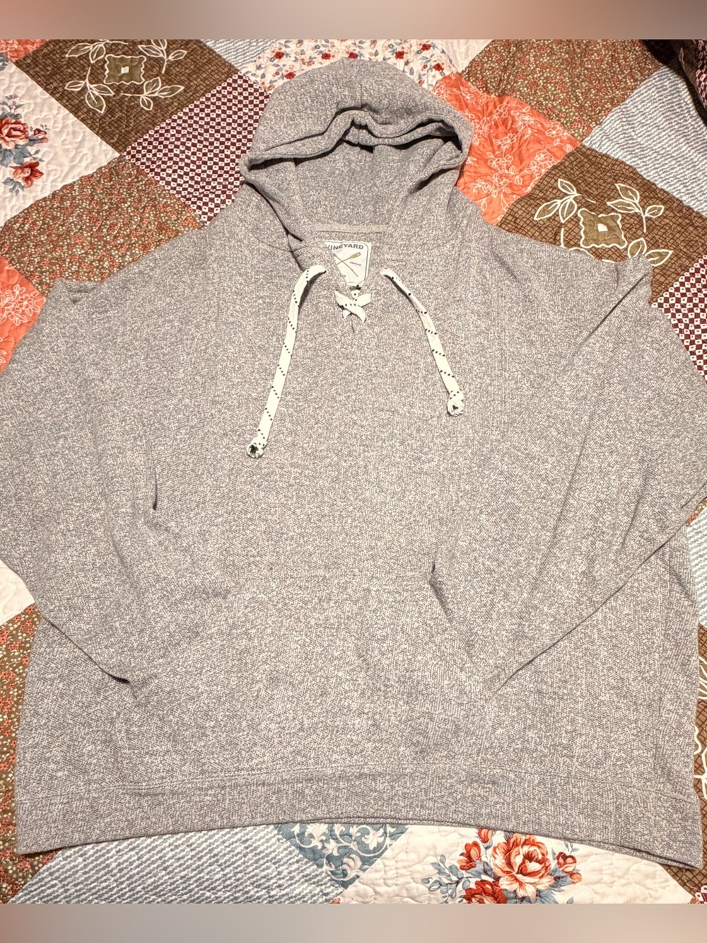 Unisex - Vineyard Crew Heather Gray Lace-Up Hoodie XXL